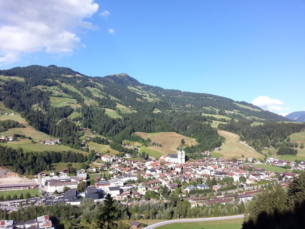 Landhaus Tirol Hopfgarten im Brixental Esterno foto